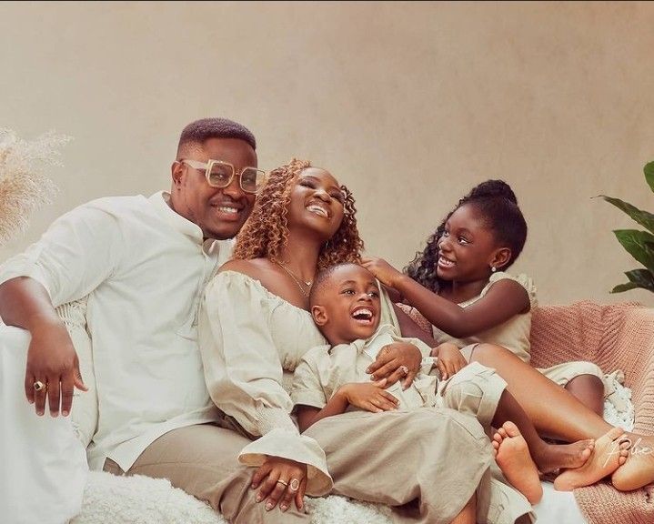 Nigerian family lifestyle bonding