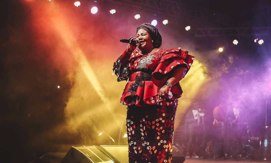 Chinyere Udoma leading worship during NOM 2019 Lagos