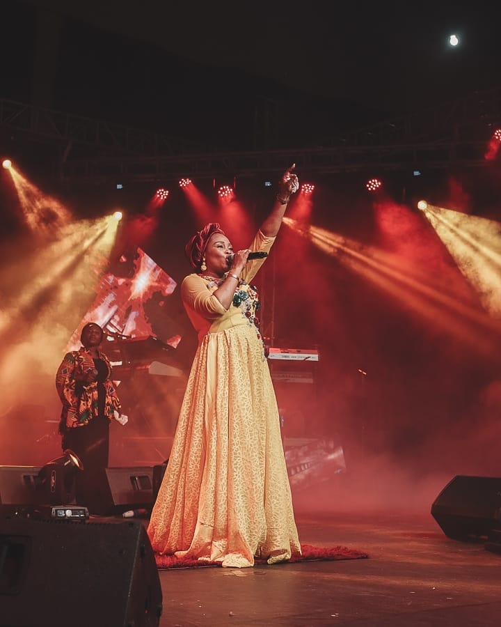 Tope Alabi glorifying God through music at NOM 2019